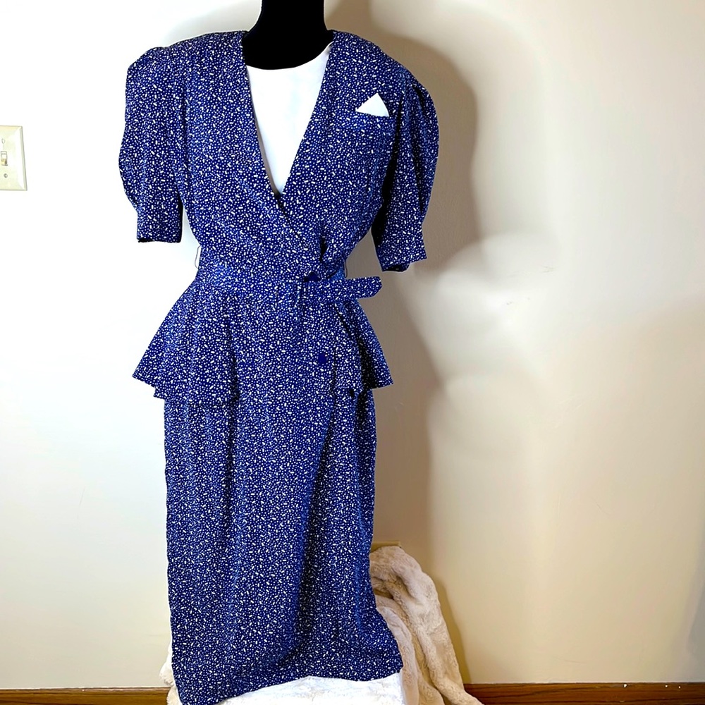 Vintage Liz Roberts Belted Dress. Blue & white. Size 10